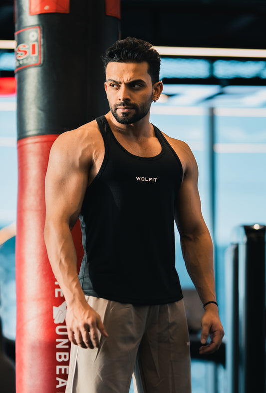 Geometric Jacquard Stringer - Black