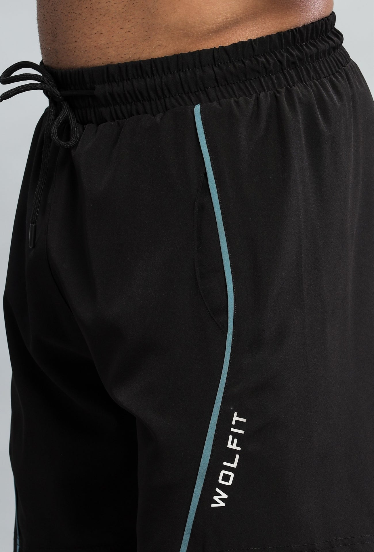 Crest Lifting Shorts - Black