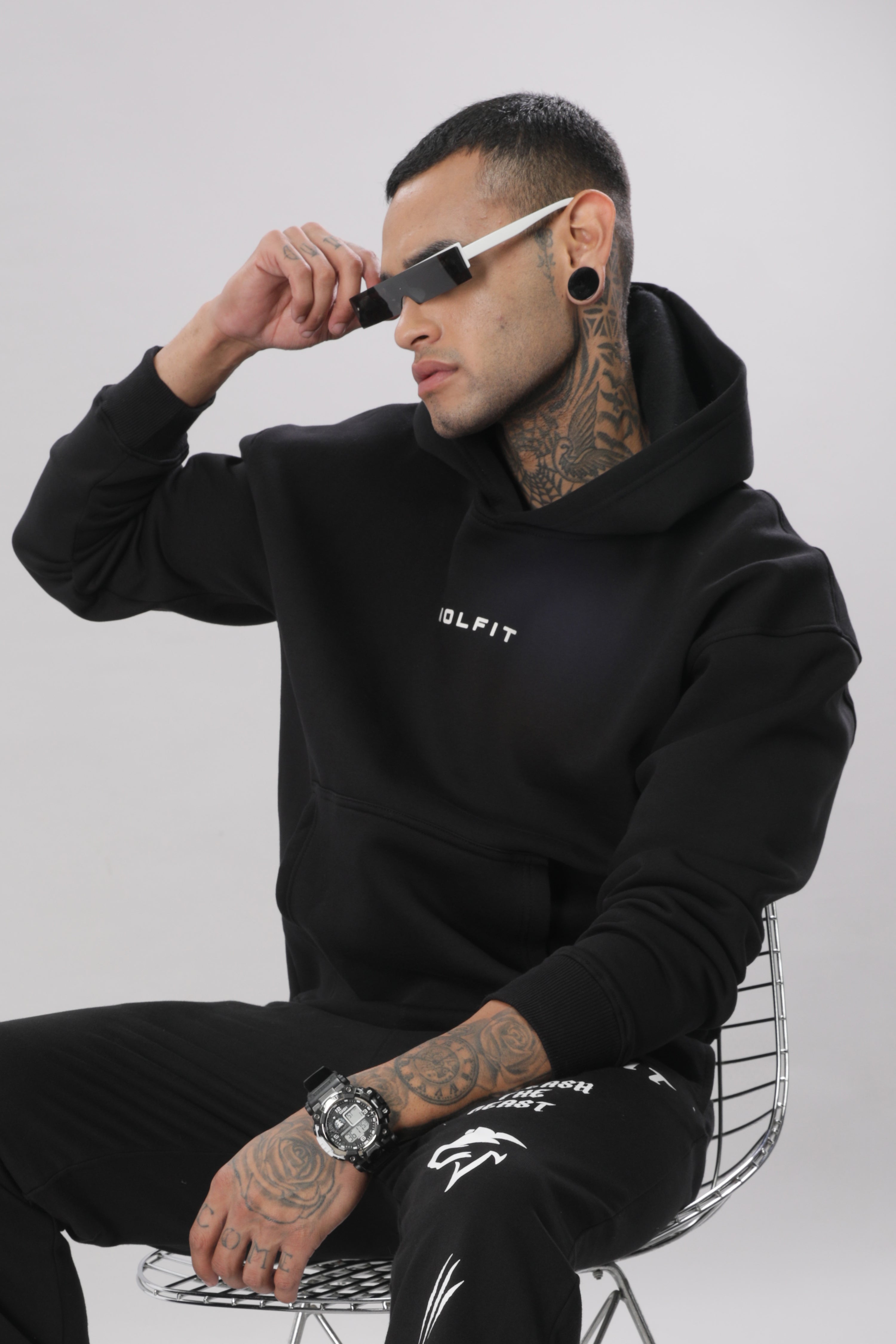 806 Dark Wolf Oversize Hoodie - Black