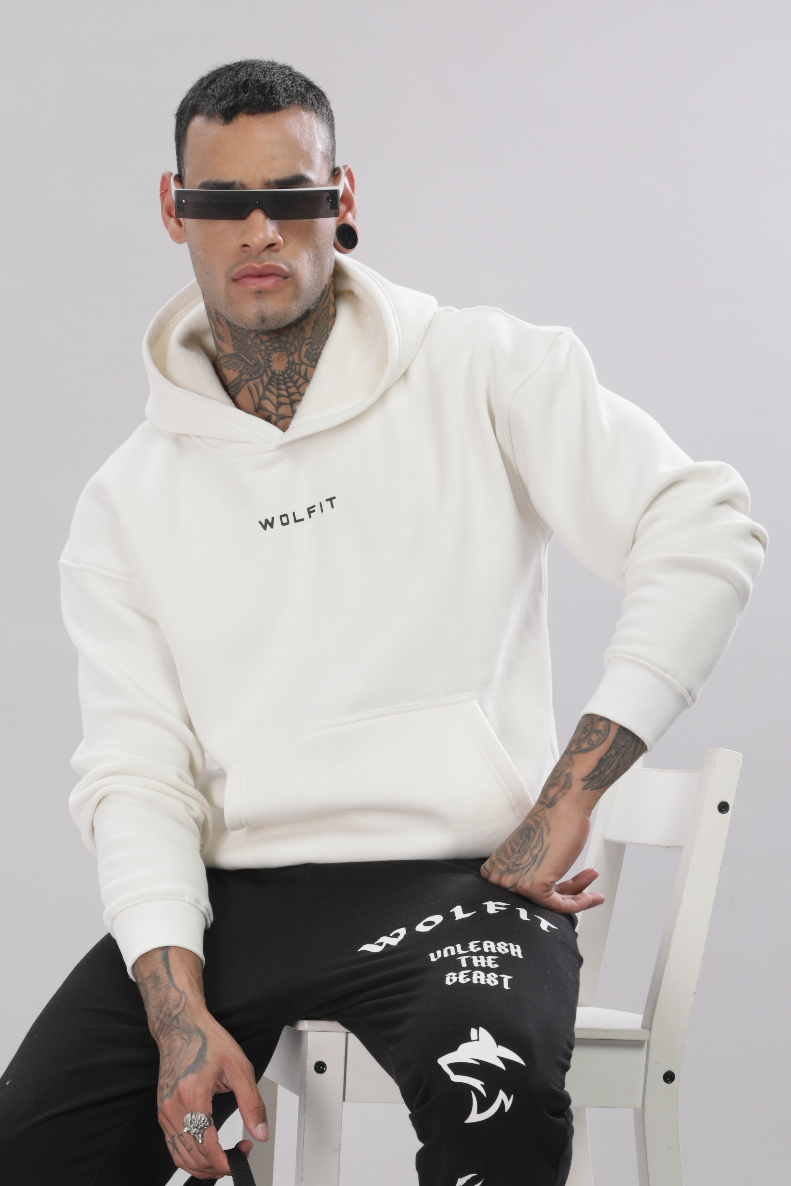 807 Wolf Man Oversize Hoodie - Off White