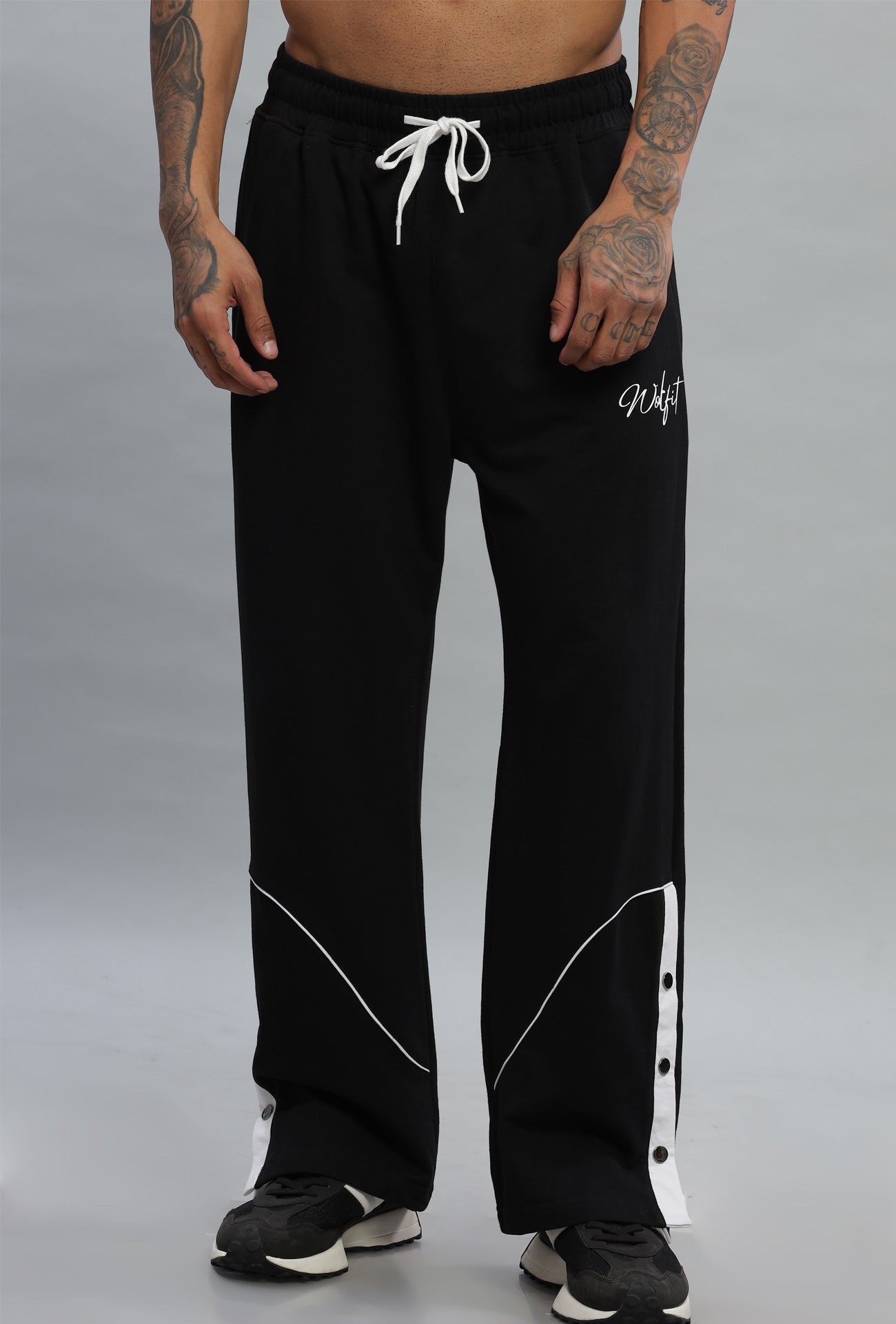 Snap Button Oversize Jogger - Black