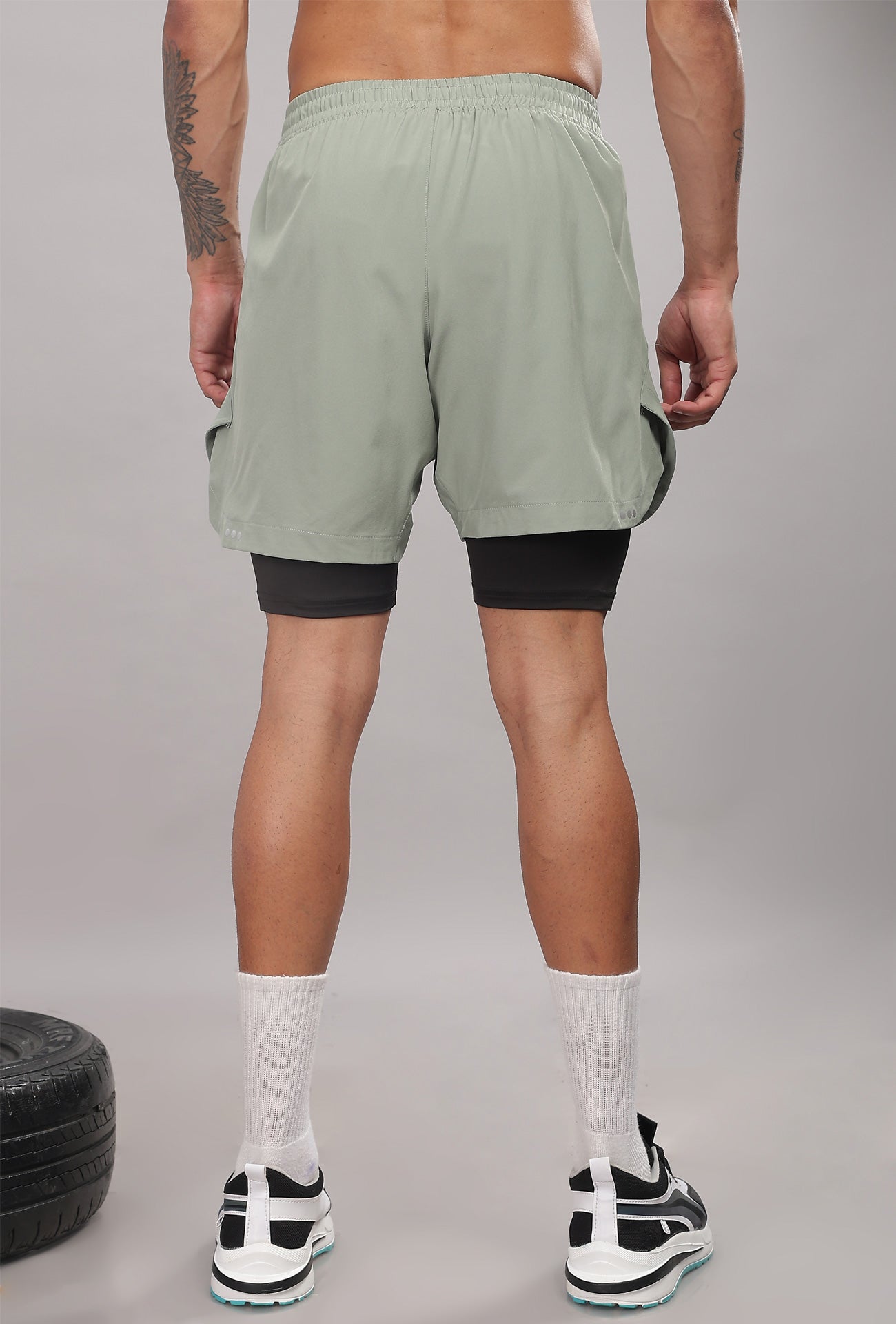 Core 2 in 1 7" shorts - Sage Green