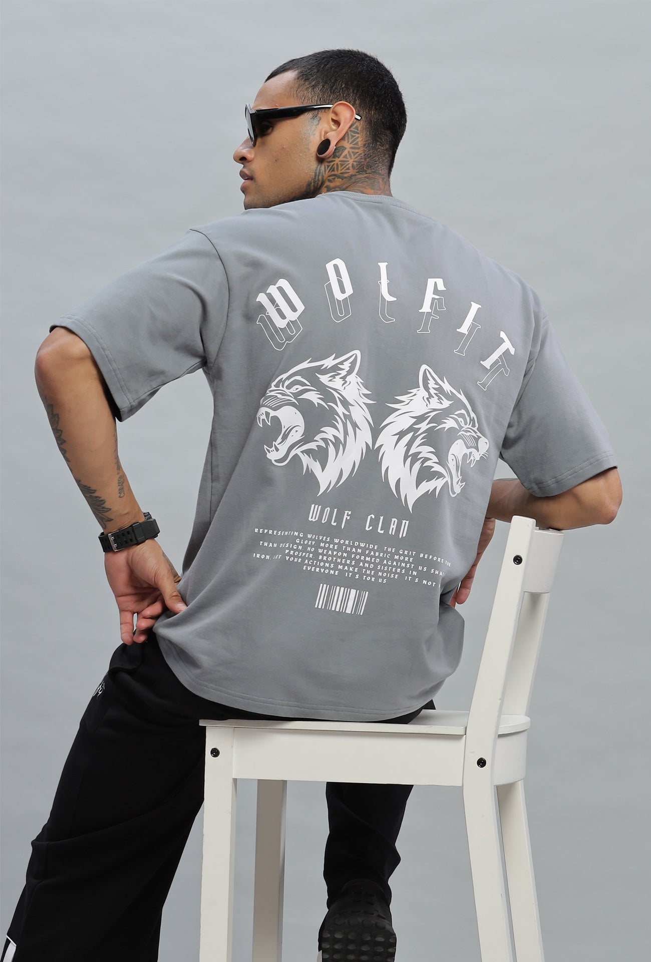 108 Dark Wolf Oversize Tshirt - Grey