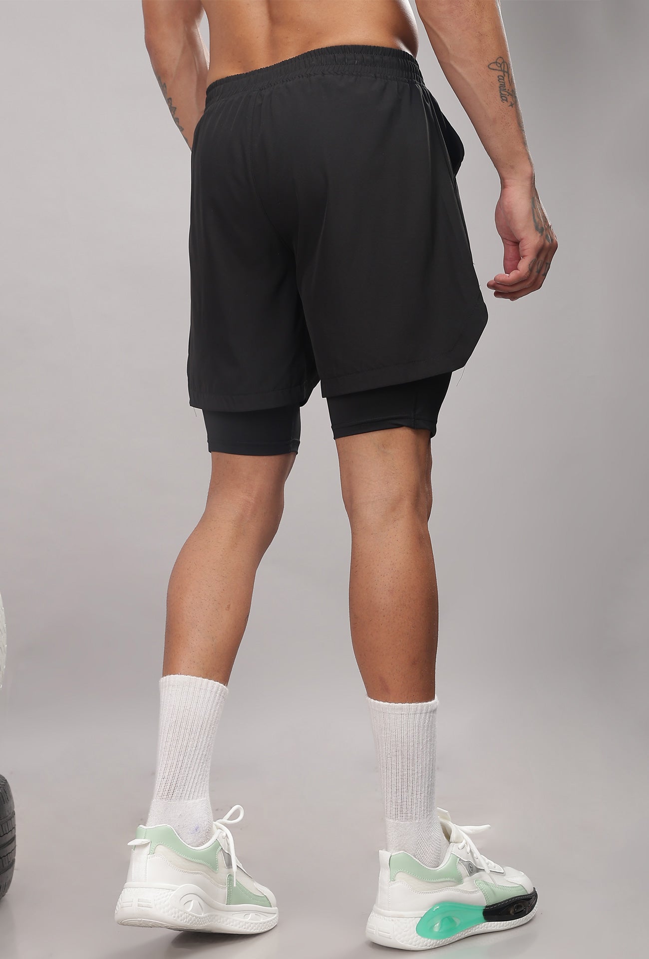 Limitless 2 in 1 6" shorts - Black