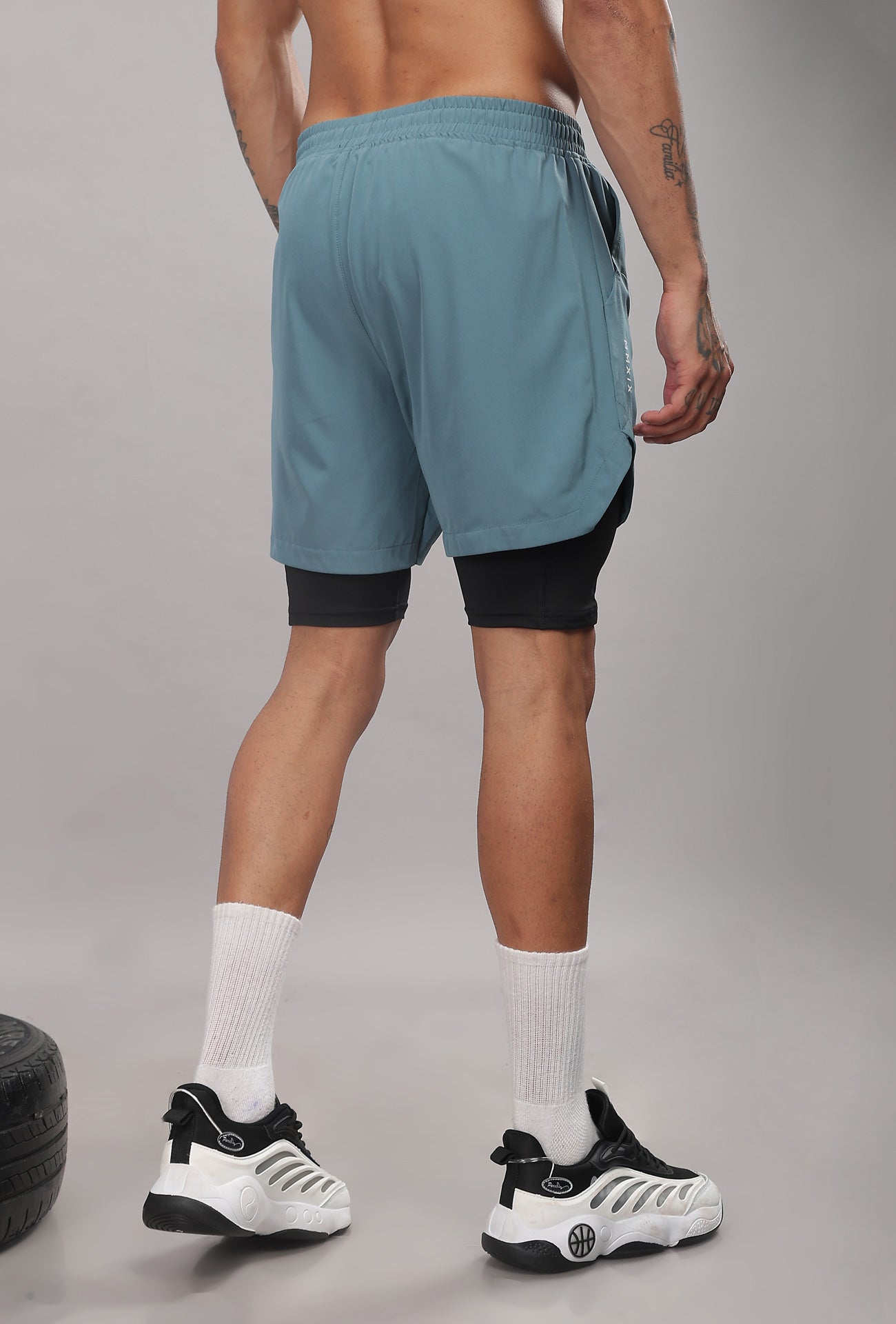 Limitless 2 in 1 6" shorts - Ice Blue