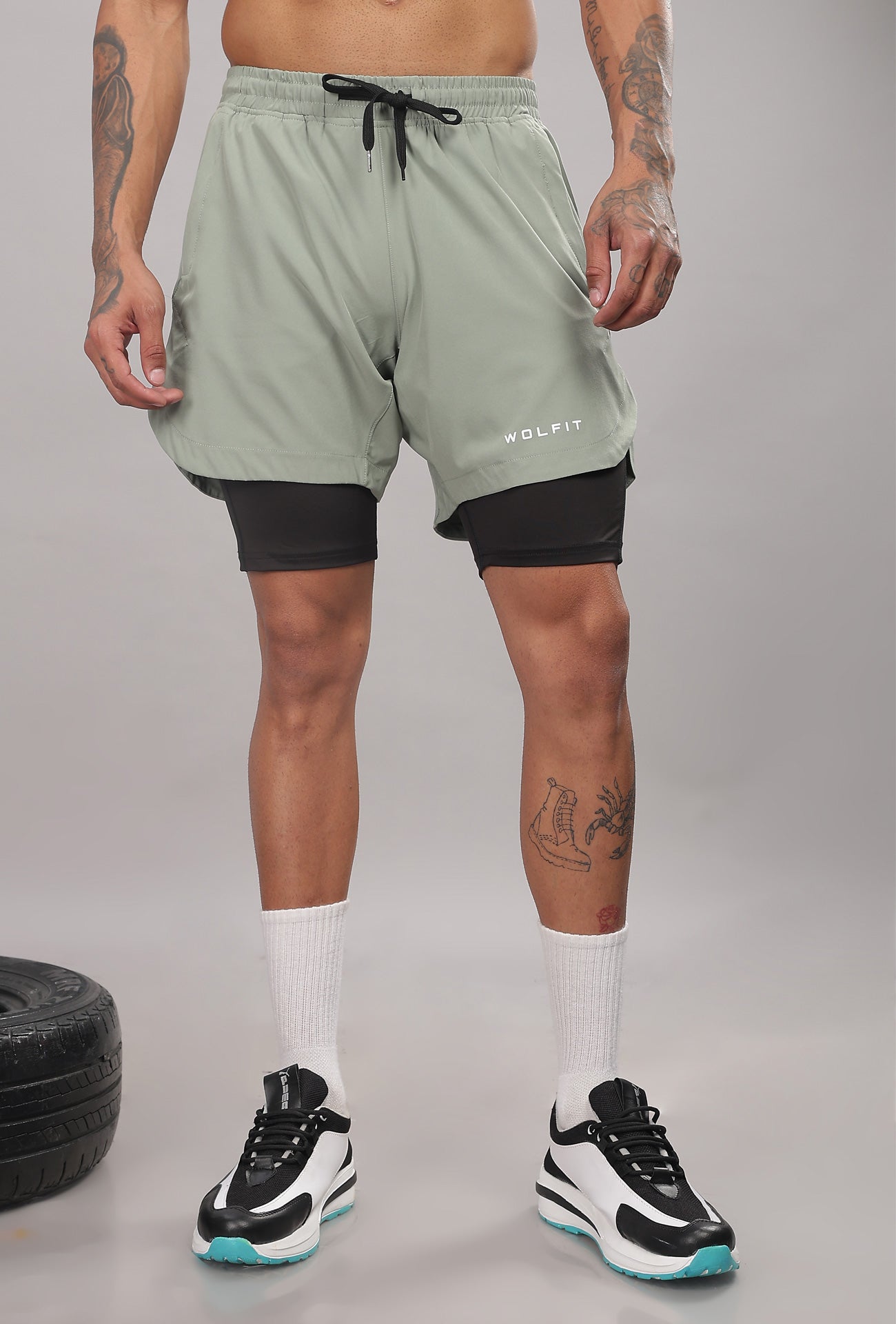 Core 2 in 1 7" shorts - Sage Green