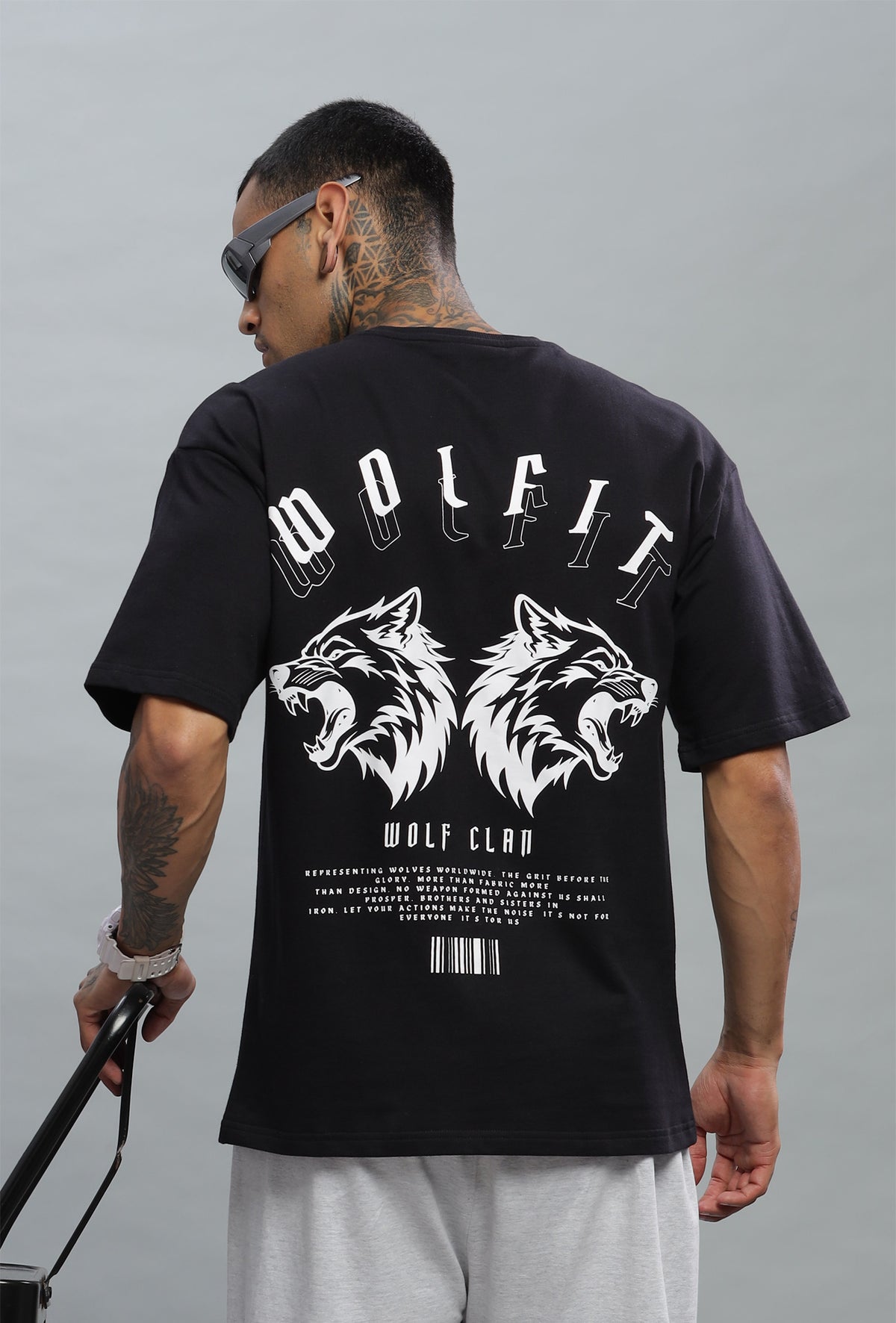 108 Dark Wolf Oversize Tshirt - Black