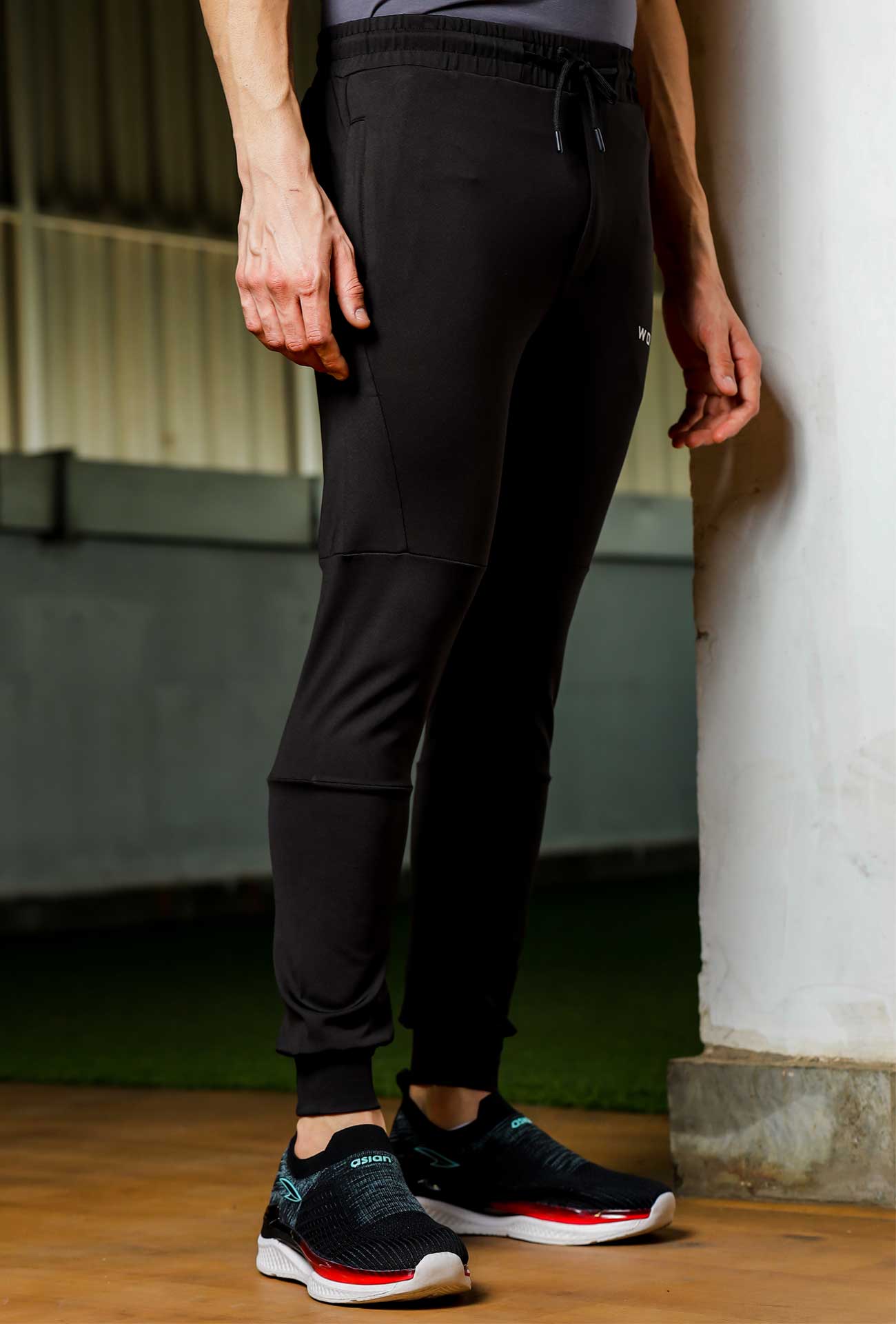 Eternal Tapered Jogger - Black