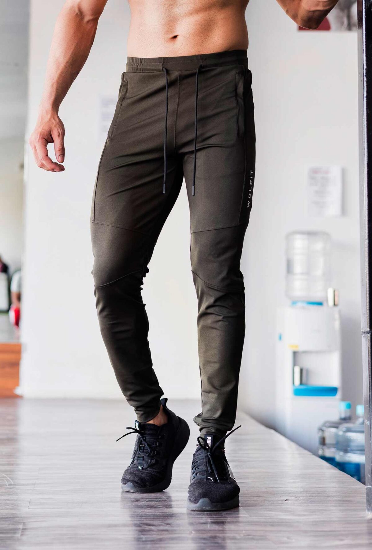 joggers-urban-olive-wolfit-trackpant