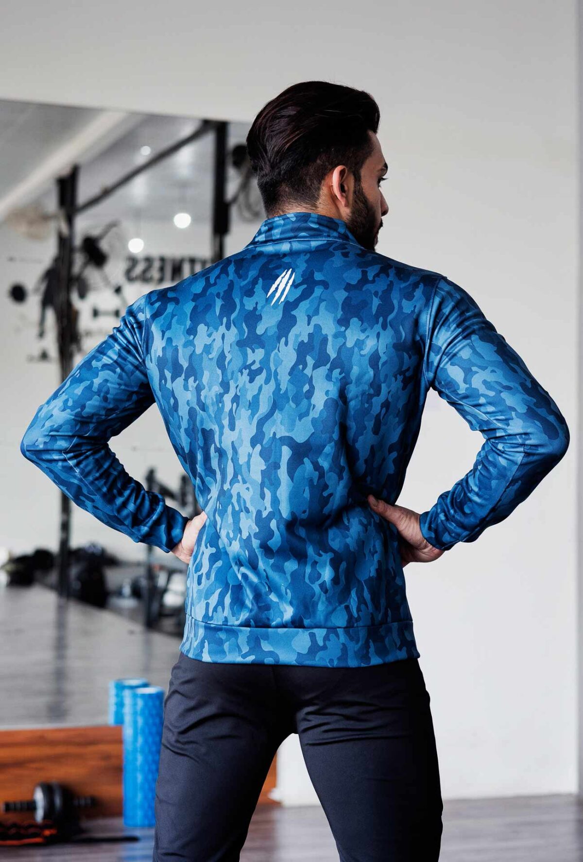 camo-wolfit-printed-zip-up-blue