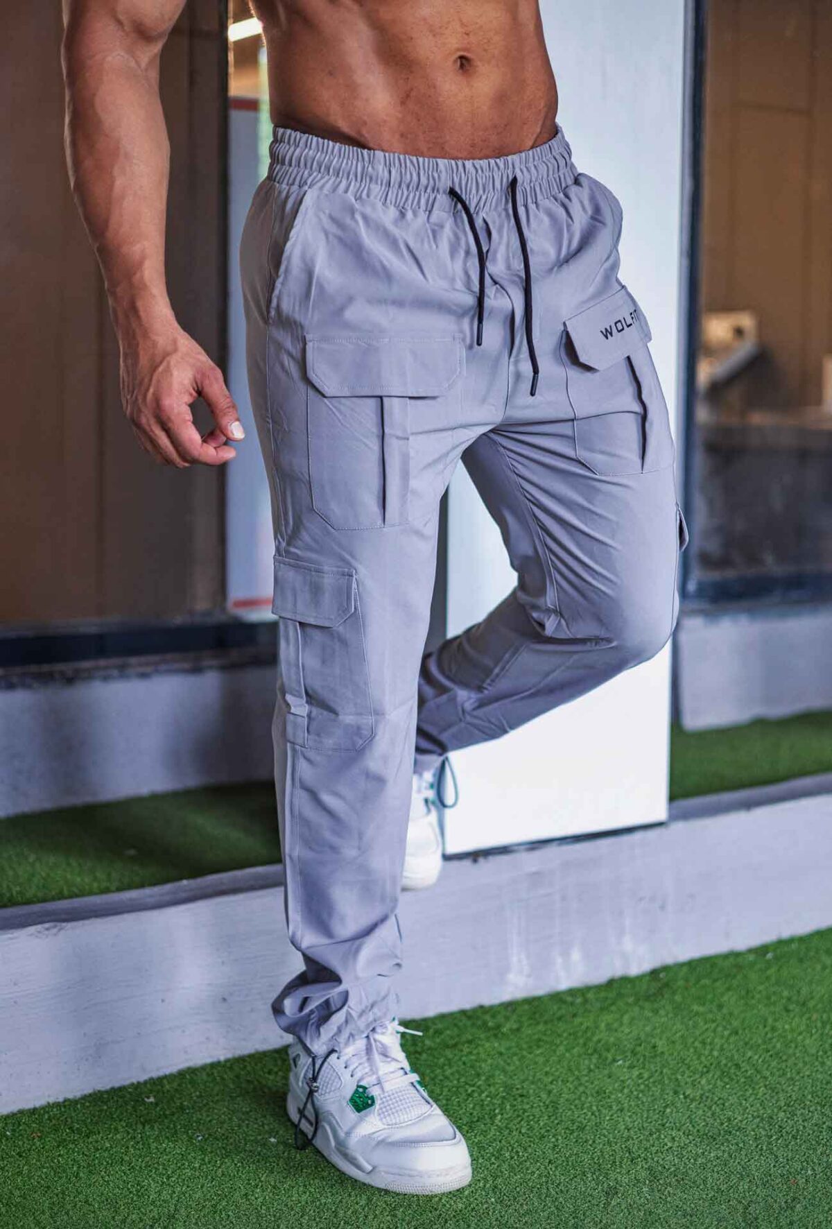 trackpant-max-cargo-grey-joggers-wolfit