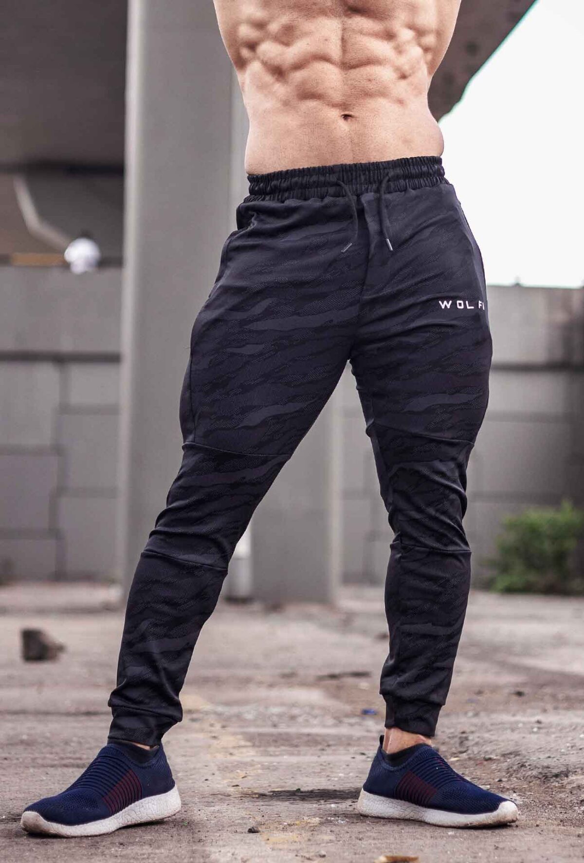 wolfit-lower-camo-trackpant-black