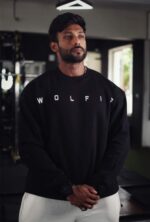 collection-802-black-sweatshirt-winter-wolfit