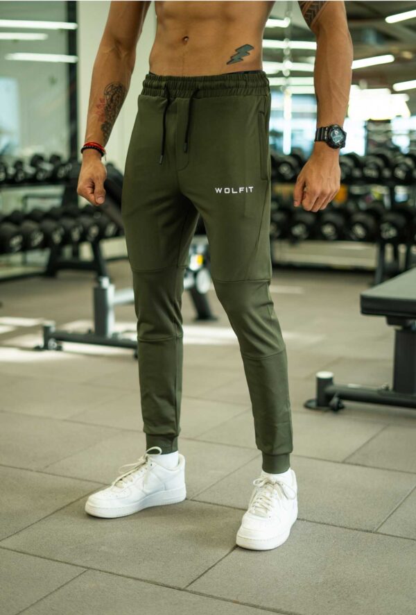 eternal-tapered-jogger-green-wolfit